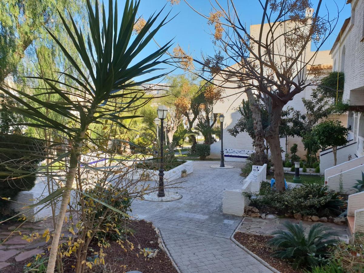 Bonita Casa En Urbanizacion Privada Muy Cerca Del Mar Y De Alicante Gran Alacant Zewnętrze zdjęcie